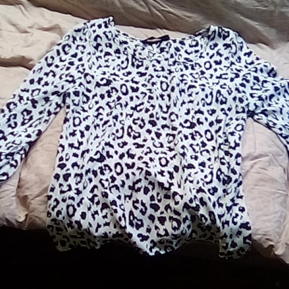 Animal print 3/4 sleeve blouse - Picture 1 of 2